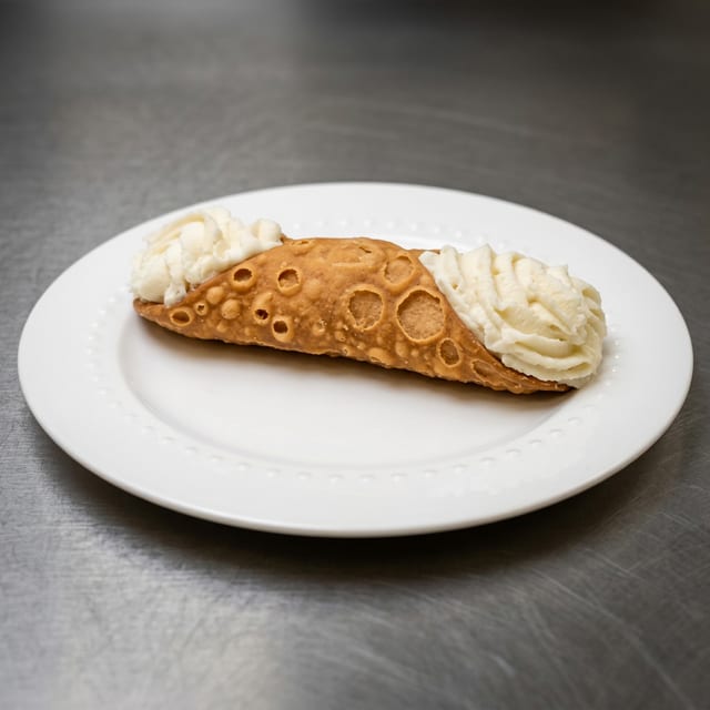 Cannoli.